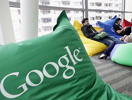 Bước ngoặt lớn của gã khổng lồ Google khi mua Motorola