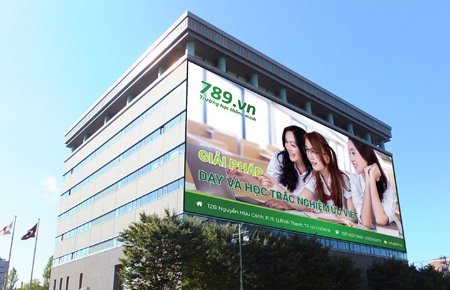 Thiết kế bộ nhận diện Trường học Thông minh 789